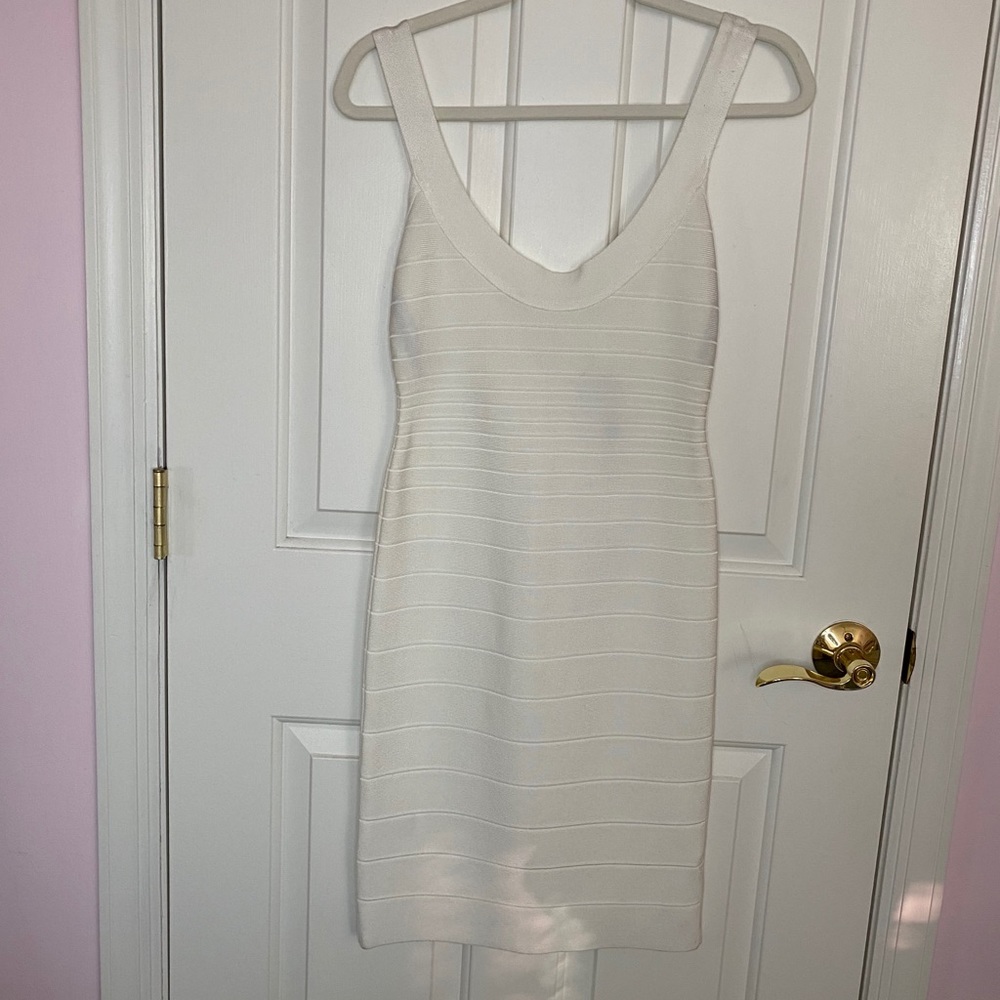 NWT Herve Leger Alabaster Sleeveless Bodycon